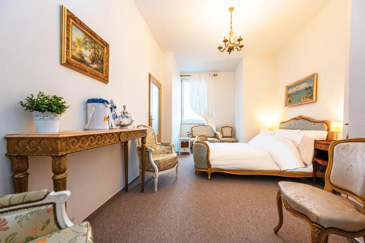 Bank Invest Apartmens - Old Town Apartman Prága Kültér fotó