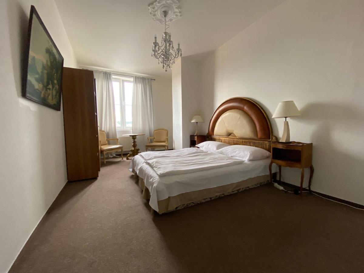 Bank Invest Apartmens - Old Town Apartman Prága Kültér fotó