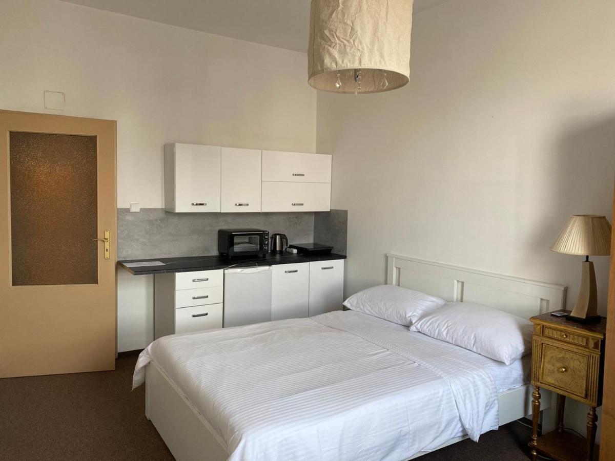 Bank Invest Apartmens - Old Town Apartman Prága Kültér fotó