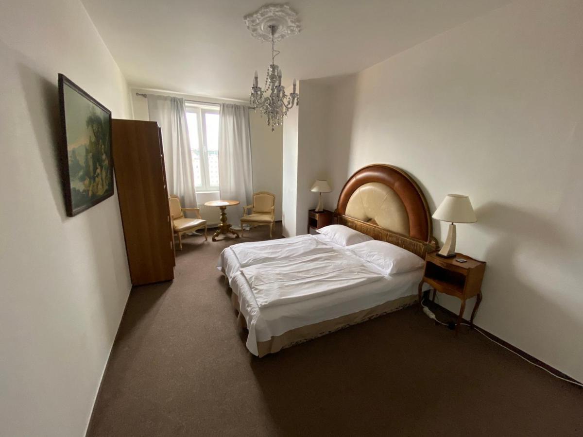 Bank Invest Apartmens - Old Town Apartman Prága Kültér fotó