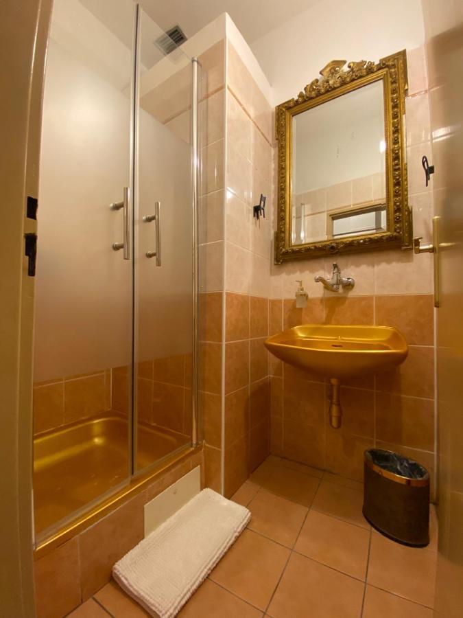 Bank Invest Apartmens - Old Town Apartman Prága Kültér fotó